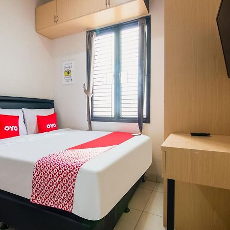 Oyo 3824 Columbus Residence J1 Telukjambe エクステリア 写真