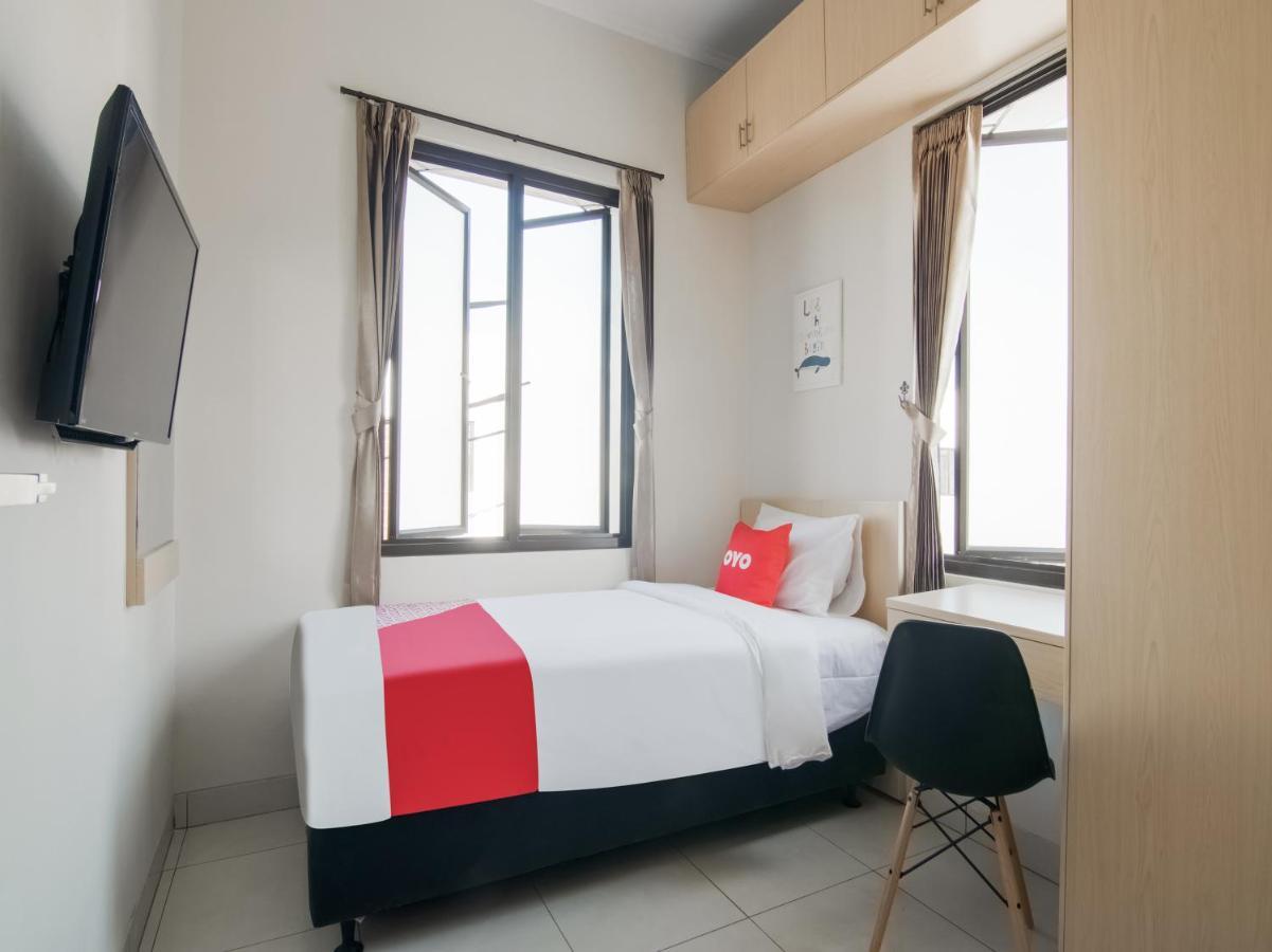 Oyo 3824 Columbus Residence J1 Telukjambe エクステリア 写真