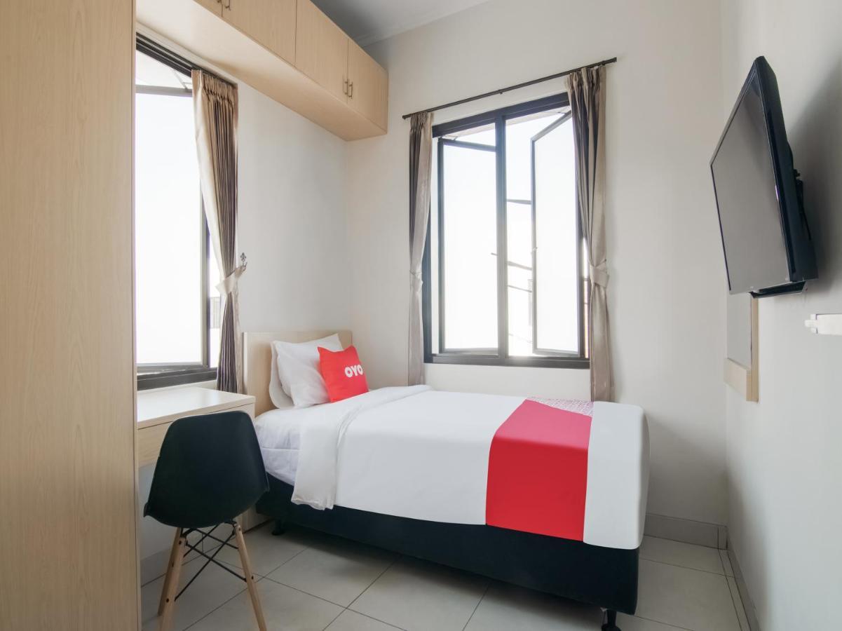 Oyo 3824 Columbus Residence J1 Telukjambe エクステリア 写真